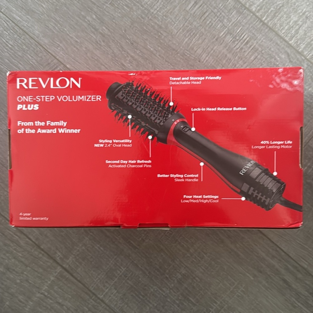 REVLON One-Step Volumizer PLUS - Picture 3 of 5